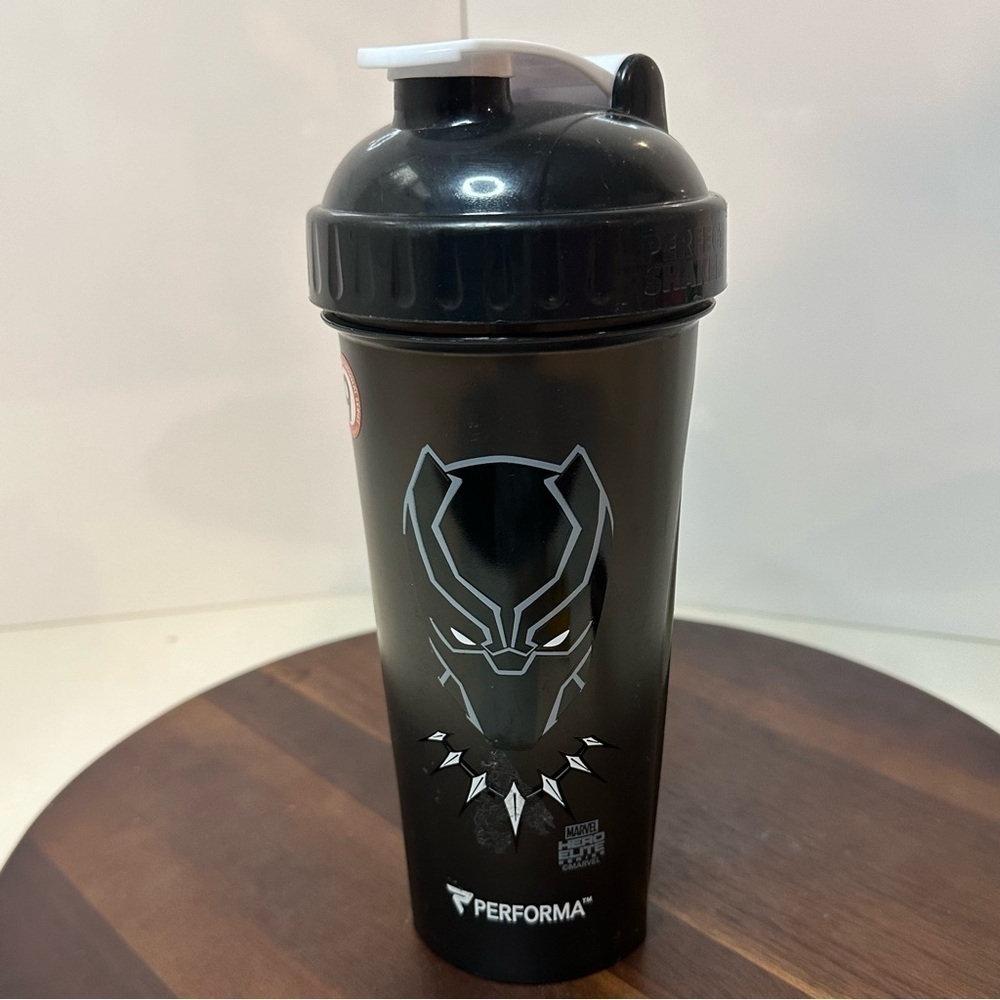 Performa Black Panther Shaker
